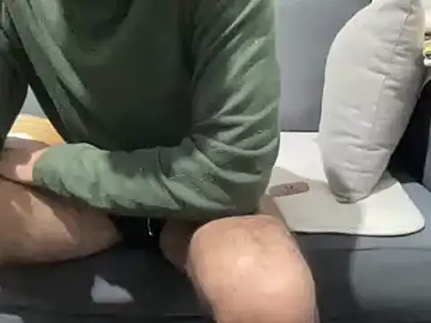 4small4inchlol online show from 03.15.25