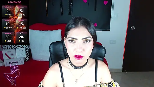 Snapshot of Carolaine69_ chatting on 09.29.25 Carolaine69  online show from 09.29.25
