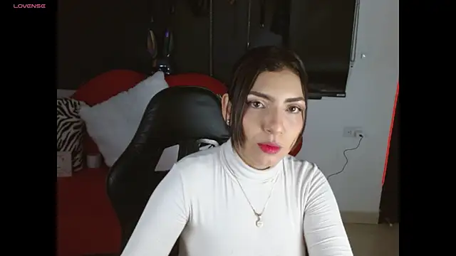 Carolaine69  online show from 07.21.26