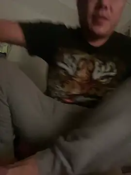 YoY-man online show from 12.30.24