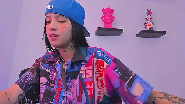 Gangster Girl online show from 03.16.25