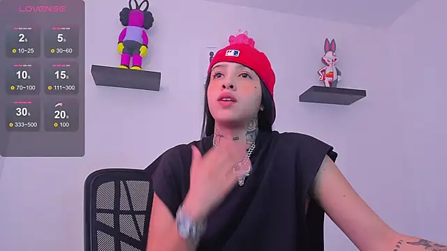 Gangster Girl online show from 03.20.25