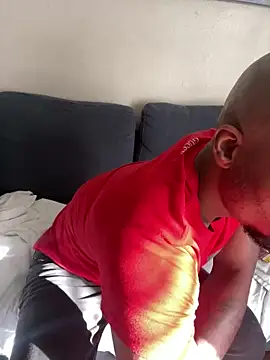 SexxyreddMale online show from 12.31.24