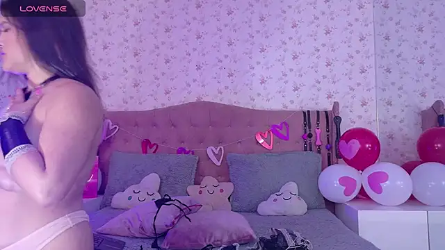 Snapshot of AvrillThomas chatting on 02.19.25 AvrillThomas online show from 02.19.25