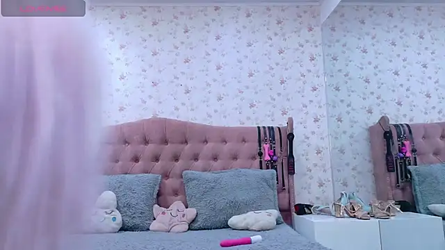 Snapshot of AvrillThomas chatting on 03.14.25 AvrillThomas online show from 03.14.25