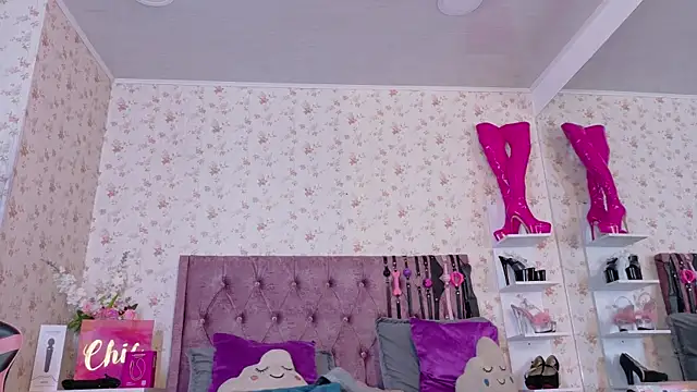 Snapshot of AvrillThomas chatting on 03.10.26 AvrillThomas online show from 03.10.26