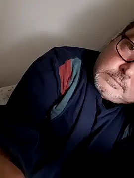 Snapshot of bluangelo chatting on 12.25.24 bluangelo online show from 12.25.24