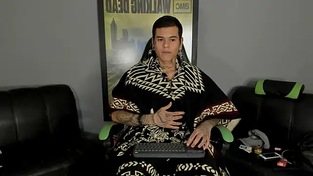 Snapshot of jamesinked_ chatting on 02.16.25 jamesinked online show from 02.16.25