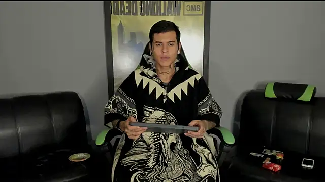 Snapshot of jamesinked_ chatting on 02.27.25 jamesinked online show from 02.27.25