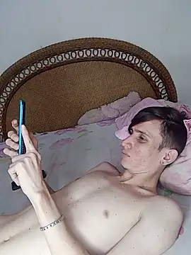 Milfvalesk online show from 02.19.25