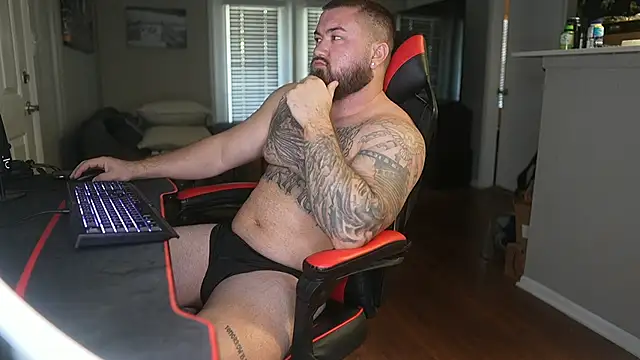 Snapshot of B_The_Creator_X chatting on 03.12.25 B The Creator X online show from 03.12.25