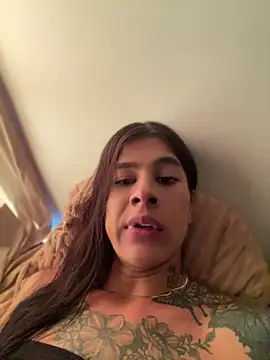 Snapshot of daniigarcia chatting on 04.18.26 daniigarcia online show from 04.18.26