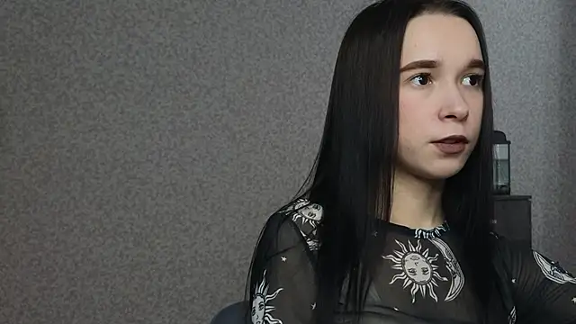 Snapshot of LilithStrangfor chatting on 04.21.26 LilithStrangfor online show from 04.21.26