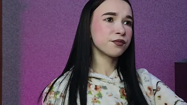 Snapshot of LilithStrangfor chatting on 04.29.26 LilithStrangfor online show from 04.29.26