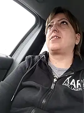 Snapshot of larylary6969 chatting on 10.06.25 larylary6969 online show from 10.06.25