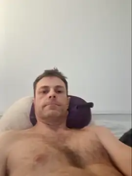 Snapshot of steb1980 chatting on 04.01.26 steb1980 online show from 04.01.26