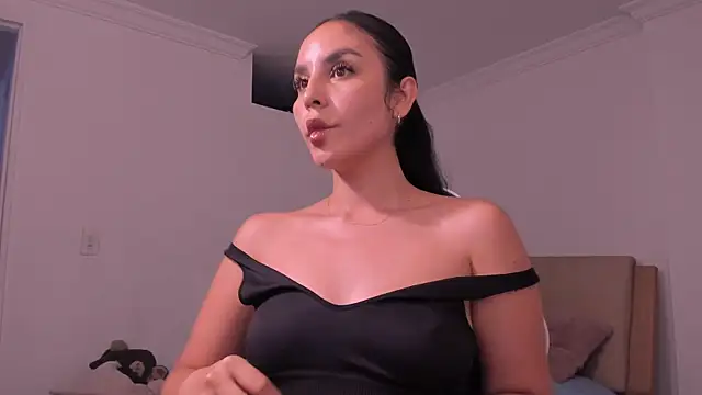  miaquevedo  online show from 07.07.26