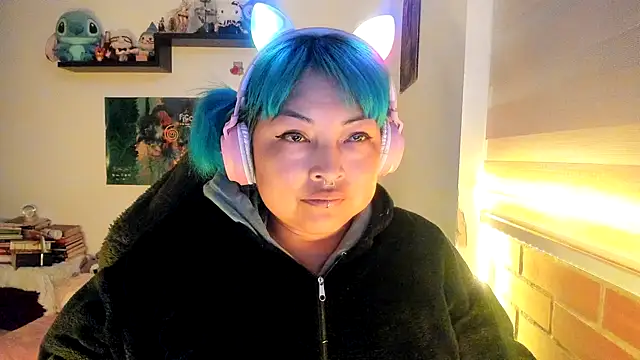 Snapshot of Shaddycute_ chatting on 02.04.26 Shaddycute online show from 02.04.26