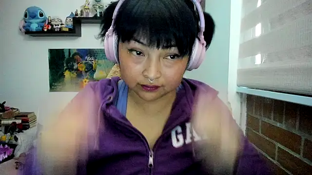 Snapshot of Shaddycute_ chatting on 02.14.26 Shaddycute online show from 02.14.26