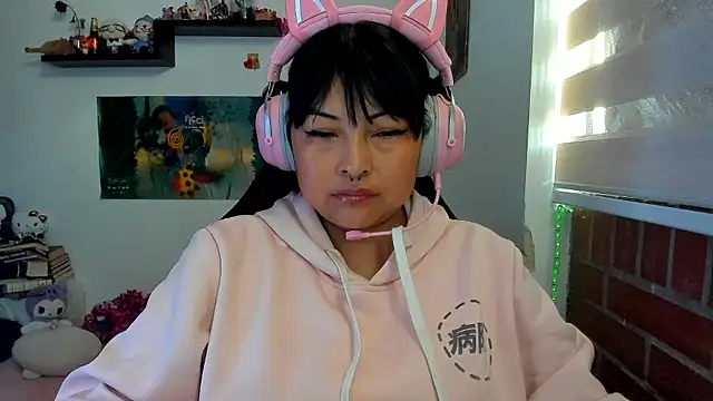 Snapshot of Shaddycute_ chatting on 03.14.26 Shaddycute online show from 03.14.26