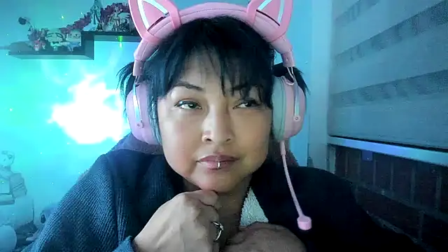 Snapshot of Shaddycute_ chatting on 03.24.26 Shaddycute online show from 03.24.26