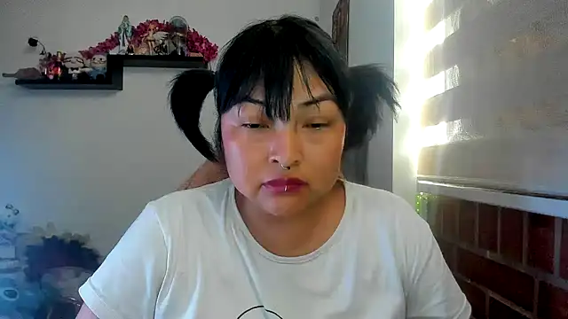 Snapshot of Shaddycute_ chatting on 03.31.26 Shaddycute online show from 03.31.26