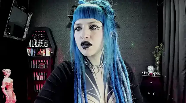 Snapshot of DimmuandDarkness chatting on 12.27.24 DimmuandDarkness online show from 12.27.24