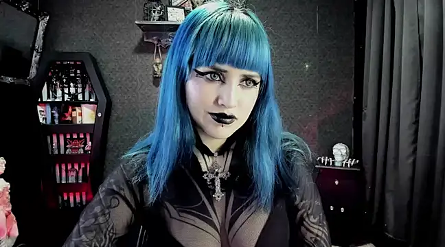 Snapshot of DimmuandDarkness chatting on 01.18.25 DimmuandDarkness online show from 01.18.25