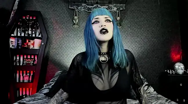 Snapshot of DimmuandDarkness chatting on 01.31.25 DimmuandDarkness online show from 01.31.25