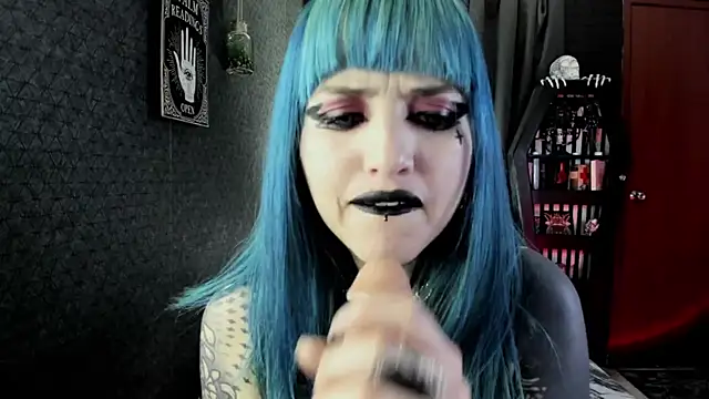 Snapshot of DimmuandDarkness chatting on 02.12.25 DimmuandDarkness online show from 02.12.25
