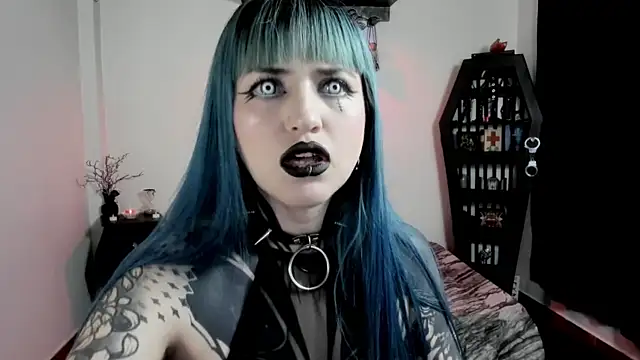 Snapshot of DimmuandDarkness chatting on 05.16.26 DimmuandDarkness online show from 05.16.26