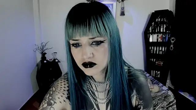 Snapshot of DimmuandDarkness chatting on 05.23.26 DimmuandDarkness online show from 05.23.26