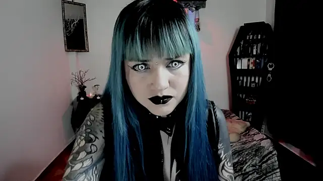 Snapshot of DimmuandDarkness chatting on 05.27.26 DimmuandDarkness online show from 05.27.26