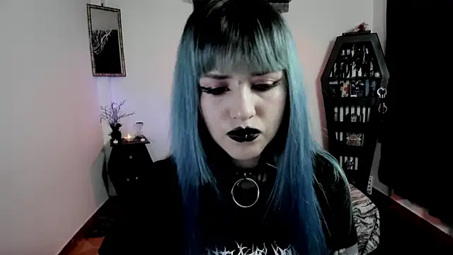 Snapshot of DimmuandDarkness chatting on 06.17.26 DimmuandDarkness online show from 06.17.26