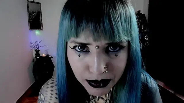 Snapshot of DimmuandDarkness chatting on 06.18.26 DimmuandDarkness online show from 06.18.26