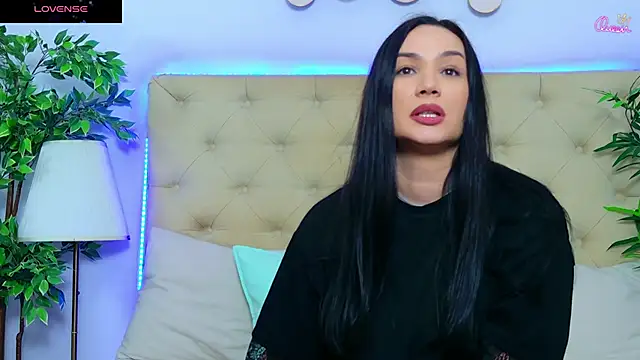 Snapshot of DaliyaArabian chatting on 05.26.26 DaliyaArabian online show from 05.26.26
