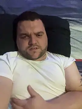 Snapshot of Mikey-HH chatting on 01.07.25 Mikey-HH online show from 01.07.25