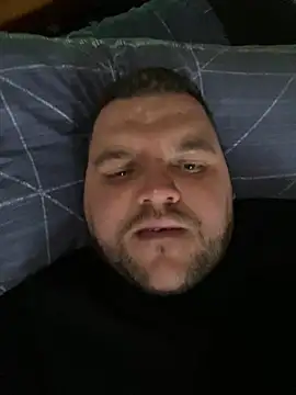 Snapshot of Mikey-HH chatting on 01.10.25 Mikey-HH online show from 01.10.25