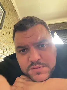 Snapshot of Mikey-HH chatting on 02.19.25 Mikey-HH online show from 02.19.25