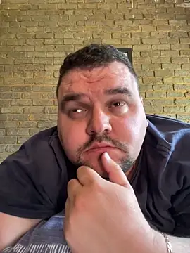 Snapshot of Mikey-HH chatting on 10.14.25 Mikey-HH online show from 10.14.25