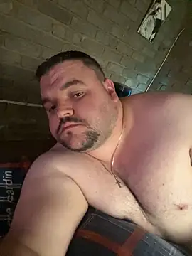 Snapshot of Mikey-HH chatting on 11.06.25 Mikey-HH online show from 11.06.25