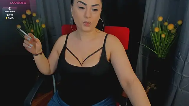 Snapshot of MistressMeghan chatting on 04.20.26 MistressMeghan online show from 04.20.26