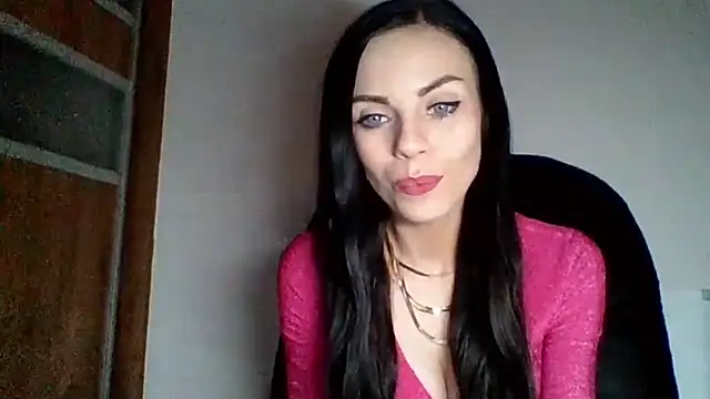 Snapshot of CassieSensual chatting on 02.13.25 CassieSensual online show from 02.13.25