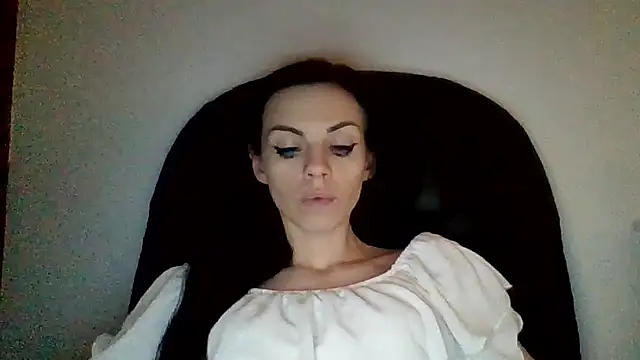 Snapshot of CassieSensual chatting on 03.08.25 CassieSensual online show from 03.08.25