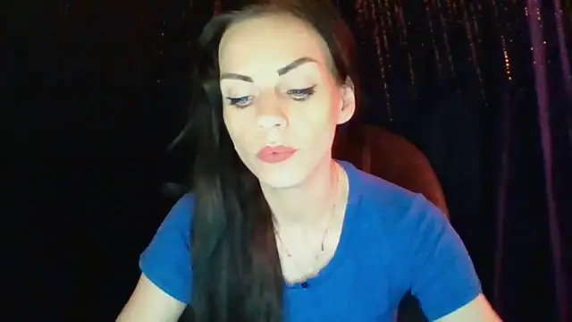 Snapshot of CassieSensual chatting on 09.18.25 CassieSensual online show from 09.18.25