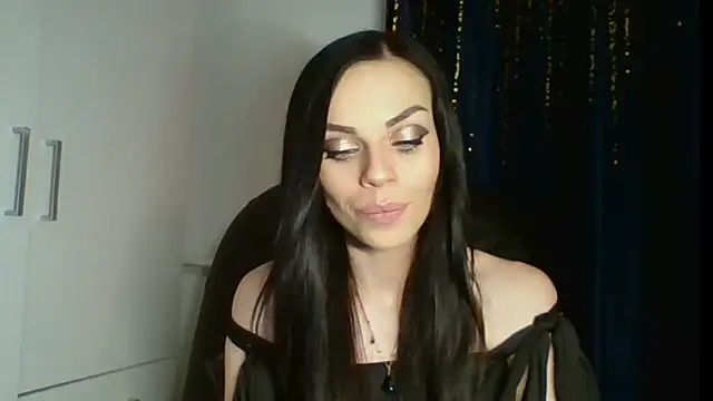 Snapshot of CassieSensual chatting on 10.14.25 CassieSensual online show from 10.14.25