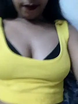 Snapshot of Rashmi_Singhal chatting on 02.23.25 Rashmi Singhal online show from 02.23.25