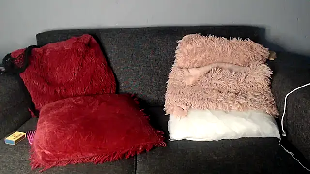 hoittytoittyxx online show from 10.30.25