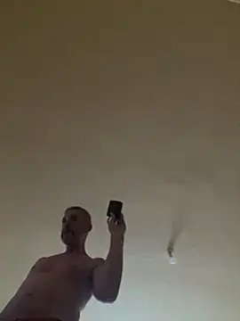 Snapshot of chris_sbh chatting on 02.01.25 chris sbh online show from 02.01.25