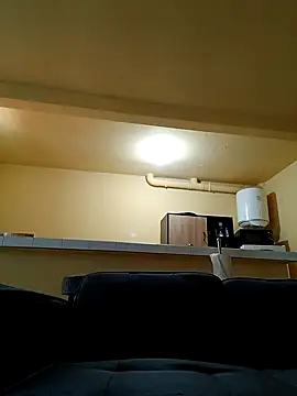 Snapshot of chris_sbh chatting on 02.15.25 chris sbh online show from 02.15.25